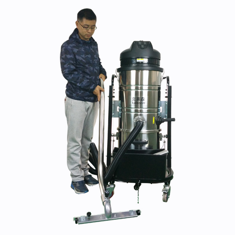 工業(yè)吸塵器的安全使用規(guī)范